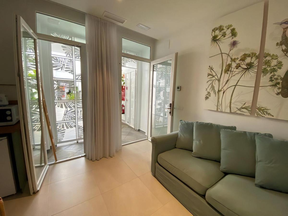 Alzocaire Hostal Boutique Conil De La Frontera Bagian luar foto
